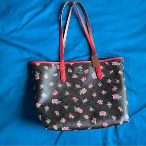 Coach Floral City Tote In Signature Canvas With Prairie Rose Print